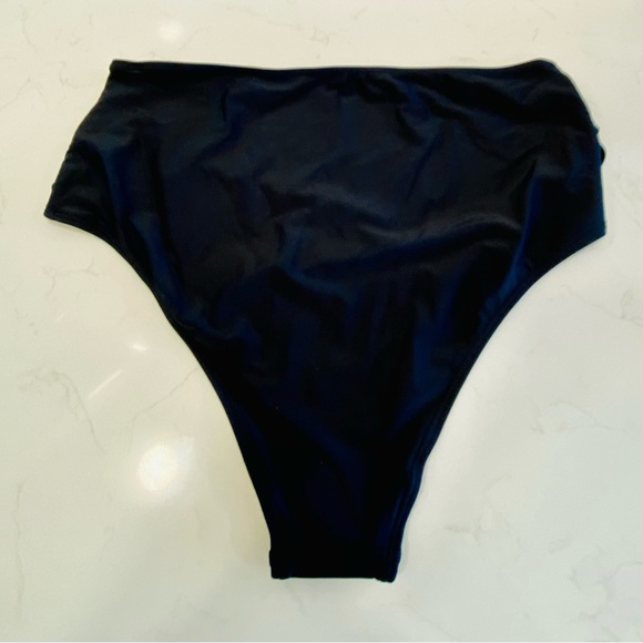 High Waisted Bikini Bottoms . Size XL - Picture 3 of 3